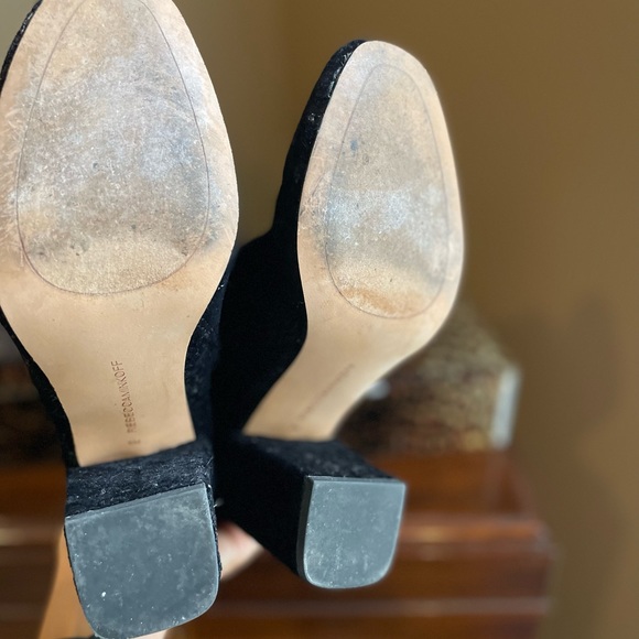 Rebecca Minkoff black suede pattern boot size 6 - Picture 4 of 6